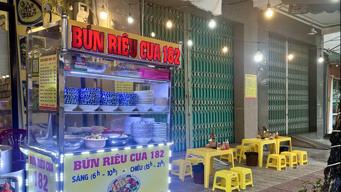 BÚN RIÊU CUA 182