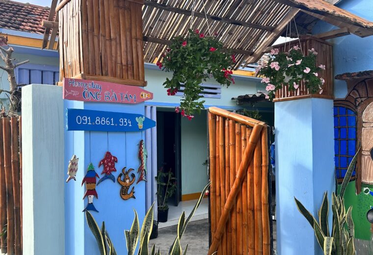 Homestay Ông Bà Tám Làng Lò