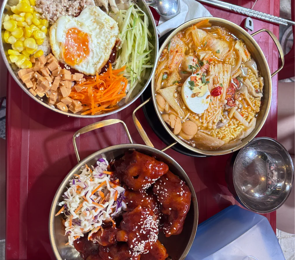 Quán Mẹ Tí Bụng Phệ